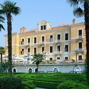 Hotel Opatija Отель